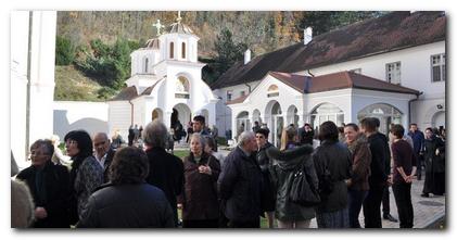 Na Svetog Varnavu u porti manastira Beočin osveštana novosagrađena kapela