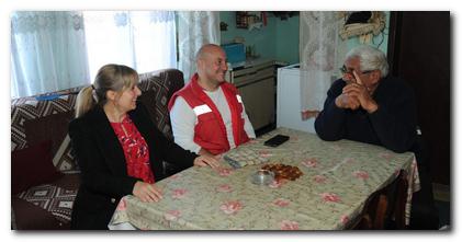 U saradnji sa Crvenim krstom Beočin organizovana humanitarna podela paketa starijim sugrađanima u Suseku