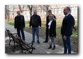 Popravka i zamena oštećenih klupa na javnim površinama u Beočinu