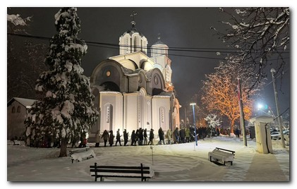 Badnje veče u Hramu Svetog Vasilija Ostroškog u Beočinu
